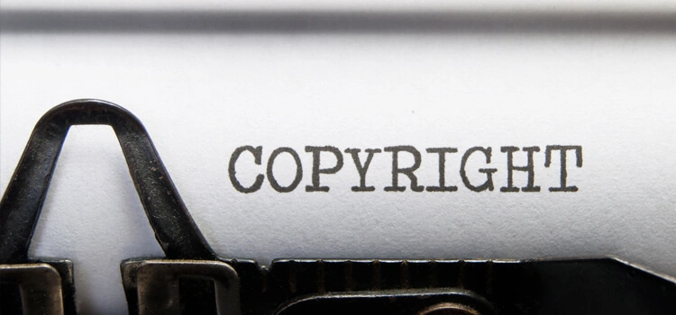 How to create Copyright date with automatic year on your blog or ...